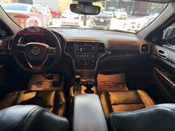 جیپ گراند شیرۆکی